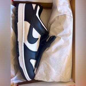 Nike Dunk Low Retro ‘Panda’ size 11